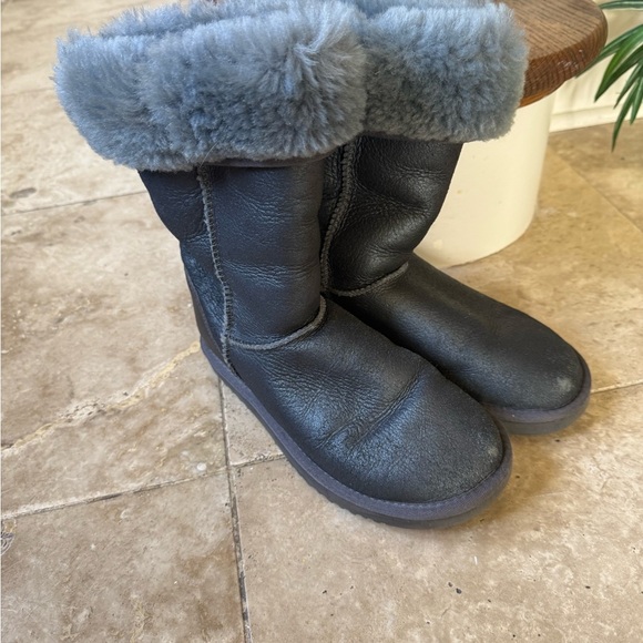 UGGs ladies slate gray size 5 very good condition cool grey color. - Picture 8 of 15